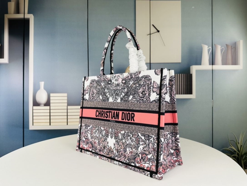 Dior Shopping Bags